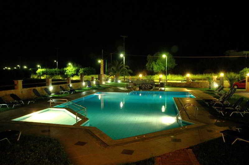 מאליה Danelis Studios & Apartments מראה חיצוני תמונה