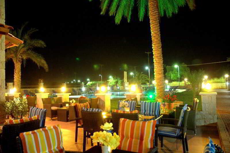 מאליה Danelis Studios & Apartments מראה חיצוני תמונה